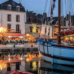 https://charmant-2-pices-avec-vue-de-rve-st-goustan.inbrittany.com